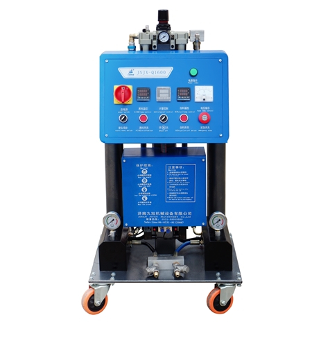 聚氨酯發(fā)泡設(shè)備型號(hào)：JNJX-Q1600型